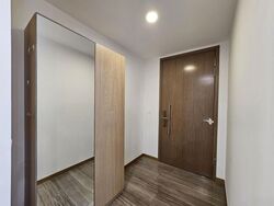 Lakeville (D22), Condominium #569125561